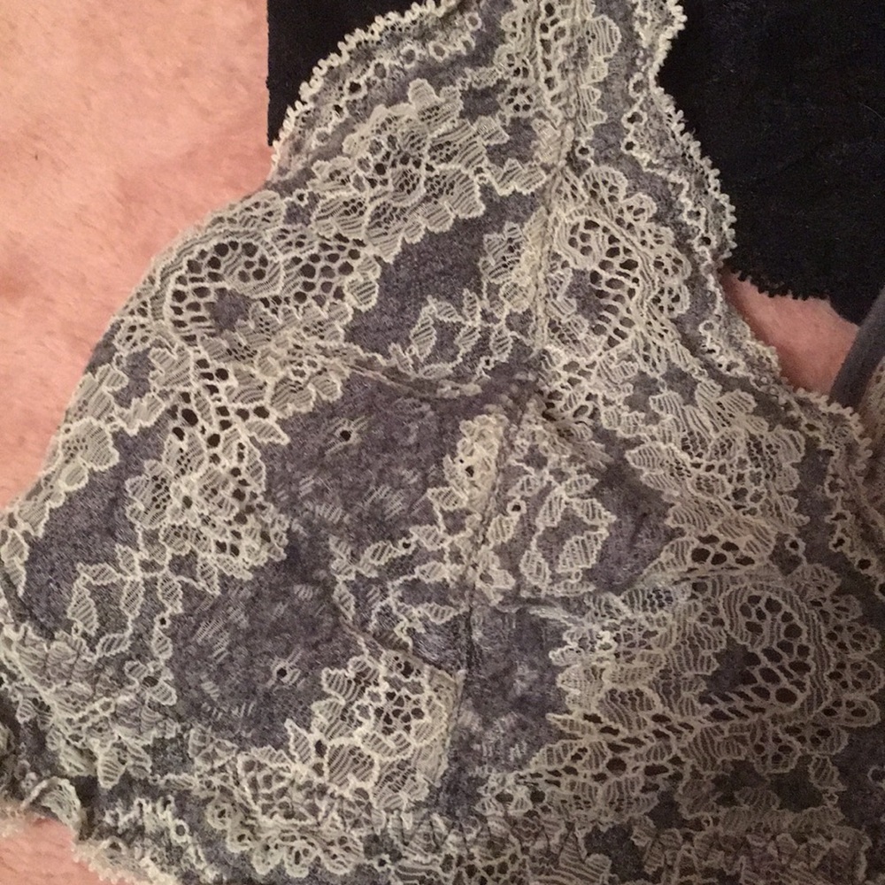Bra - Picture 2 of 3